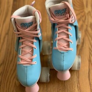 Girls Roller Skates by Circle Society w/FREE new LOL Surprise protective gear